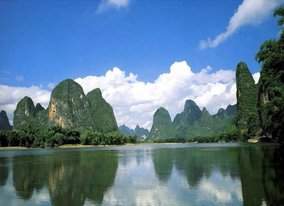 一去轉(zhuǎn)戰(zhàn)三千里 猶盼一戰(zhàn)取功勛 --金鵬建設(shè)集團(tuán)廣西荔浦項(xiàng)目團(tuán)隊(duì)今日出征