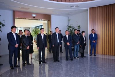 南譙區(qū)人民政府與金鵬控股集團(tuán)成功舉行項(xiàng)目簽約儀式