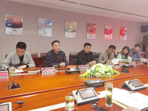 校黨委書記萬繼軍赴安徽金鵬建設(shè)集團(tuán)走訪調(diào)研